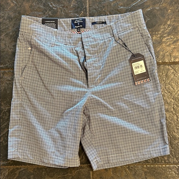 Ben Sherman Navy and White Checkered Flat Front Shorts, 32 waist - Picture 1 of 7